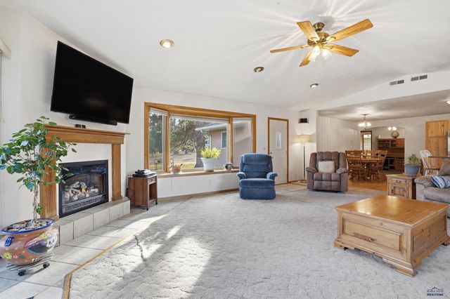 13056 LINCOLN TARKEN LN, Piedmont, SD 57702