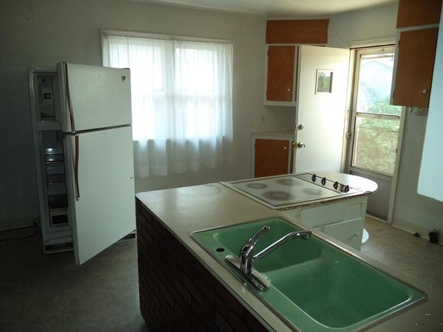 1738 W 12th St, Pueblo, CO 81003