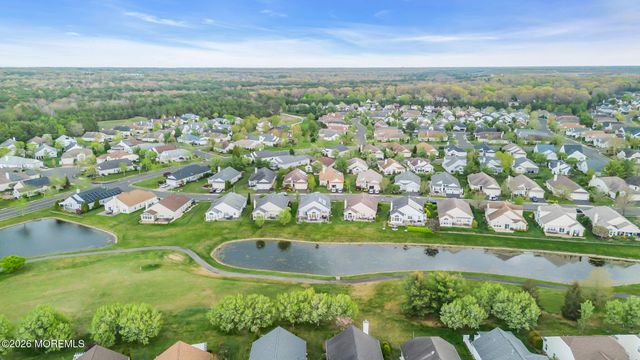 20 Wycliffe Drive, Manchester, NJ 08759