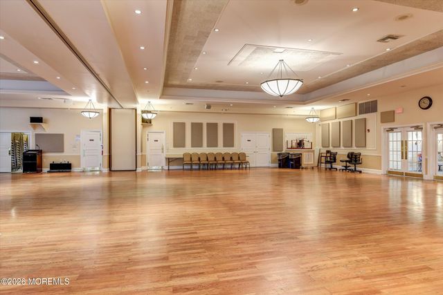 20 Wycliffe Drive, Manchester, NJ 08759