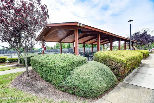 20 Wycliffe Drive, Manchester, NJ 08759