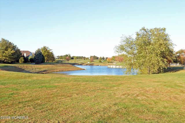 20 Wycliffe Drive, Manchester, NJ 08759