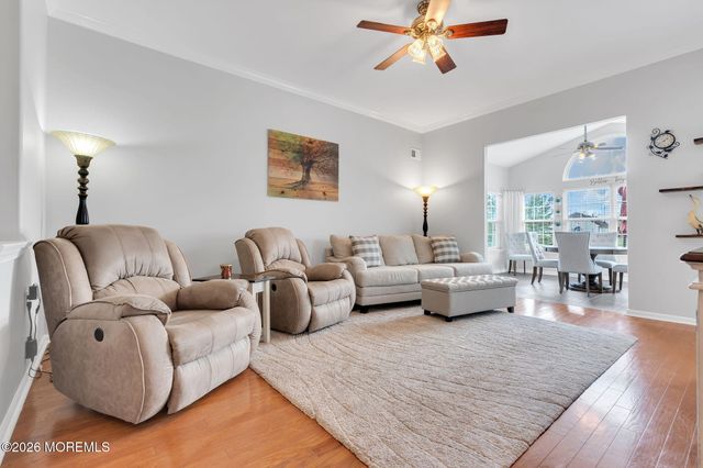 20 Wycliffe Drive, Manchester, NJ 08759