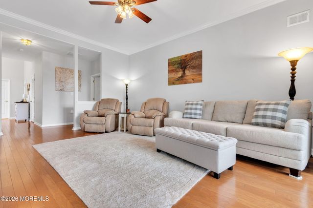 20 Wycliffe Drive, Manchester, NJ 08759