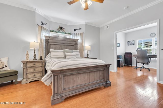 20 Wycliffe Drive, Manchester, NJ 08759