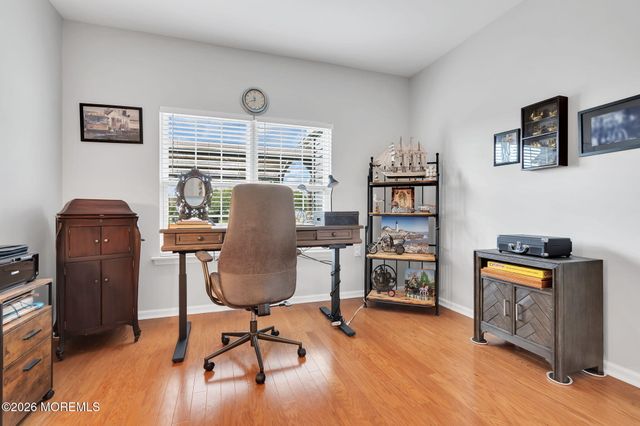 20 Wycliffe Drive, Manchester, NJ 08759