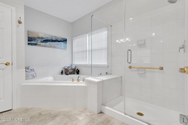 20 Wycliffe Drive, Manchester, NJ 08759