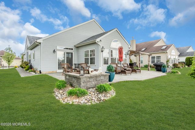 20 Wycliffe Drive, Manchester, NJ 08759