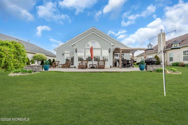 20 Wycliffe Drive, Manchester, NJ 08759