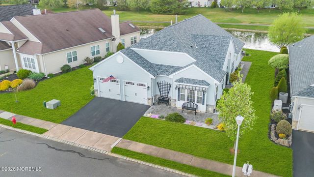 20 Wycliffe Drive, Manchester, NJ 08759