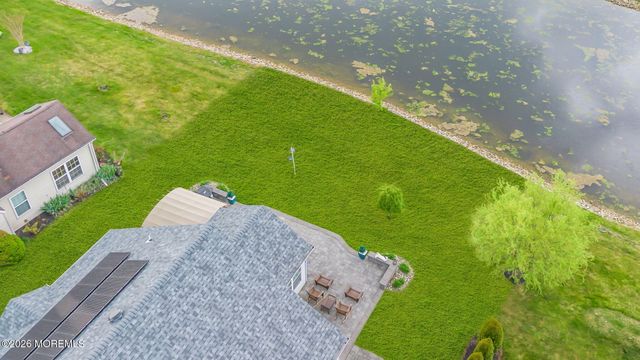 20 Wycliffe Drive, Manchester, NJ 08759