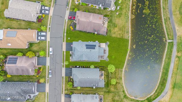 20 Wycliffe Drive, Manchester, NJ 08759