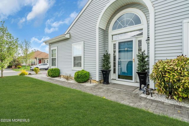 20 Wycliffe Drive, Manchester, NJ 08759