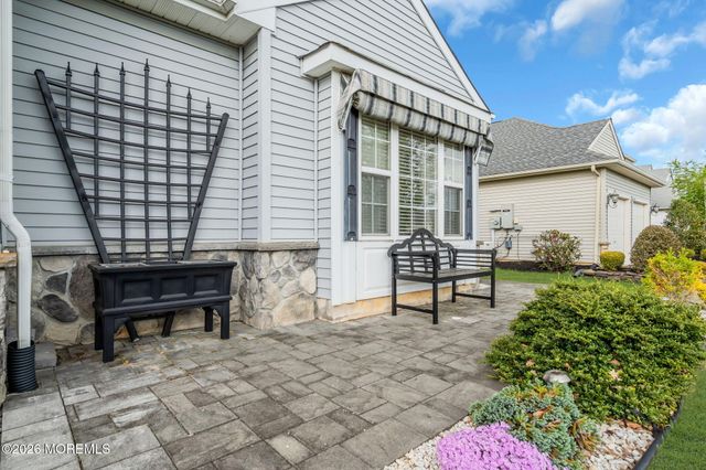 20 Wycliffe Drive, Manchester, NJ 08759