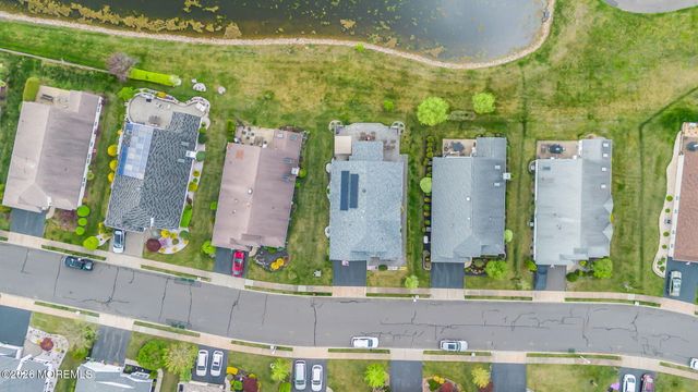 20 Wycliffe Drive, Manchester, NJ 08759