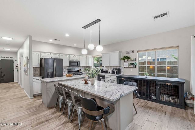 15938 W PORT ROYALE Lane, Surprise, AZ 85379