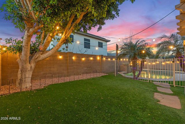 15938 W PORT ROYALE Lane, Surprise, AZ 85379