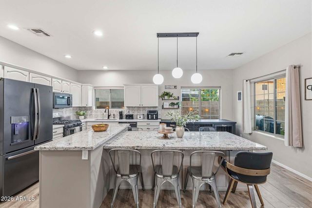 15938 W PORT ROYALE Lane, Surprise, AZ 85379