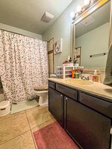 6328 Esther Avenue NE, Albuquerque, NM 87109