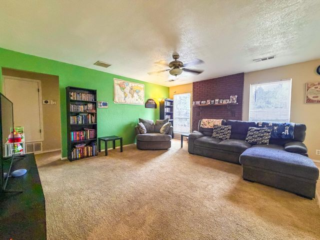 6328 Esther Avenue NE, Albuquerque, NM 87109