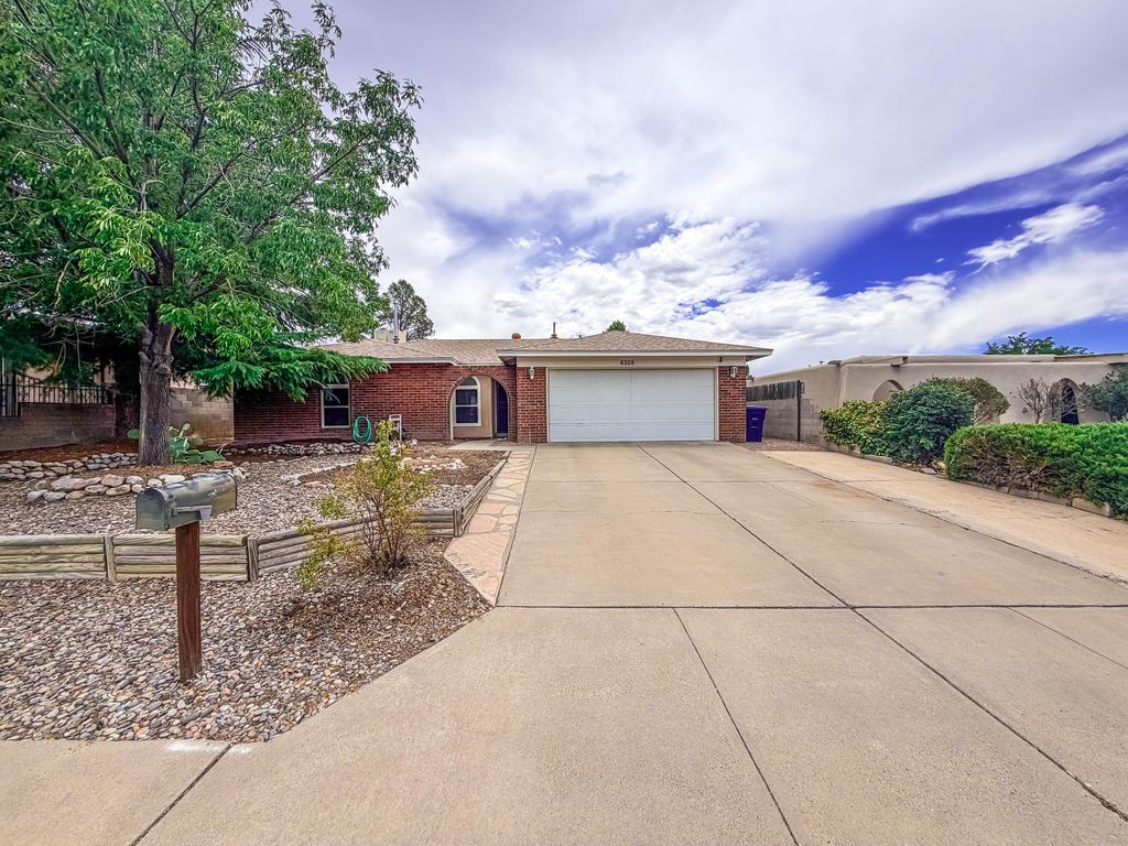 6328 Esther Avenue NE, Albuquerque, NM 87109