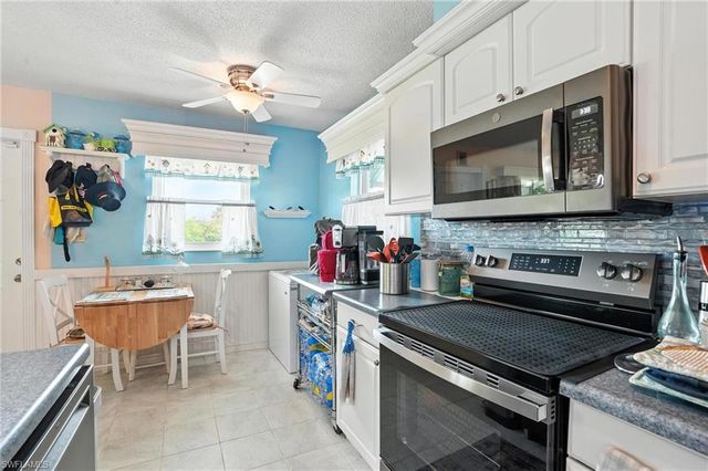1164 Navajo AVE, Lehigh Acres, FL 33974