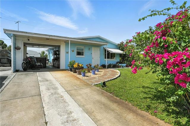 1164 Navajo AVE, Lehigh Acres, FL 33974