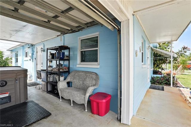 1164 Navajo AVE, Lehigh Acres, FL 33974