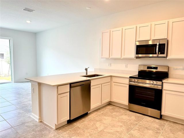 2572 SKYLINE LOOP, Kissimmee, FL 34758