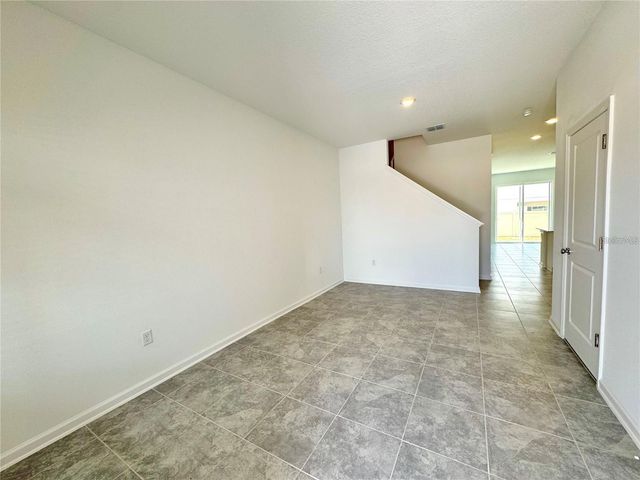 2572 SKYLINE LOOP, Kissimmee, FL 34758