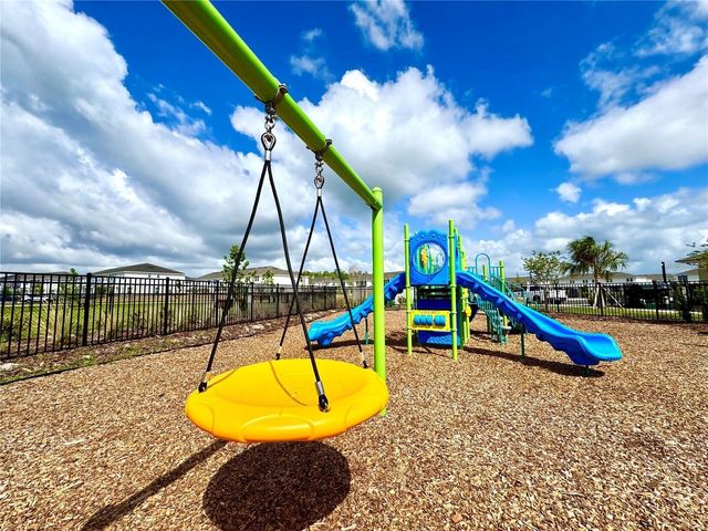 2572 SKYLINE LOOP, Kissimmee, FL 34758