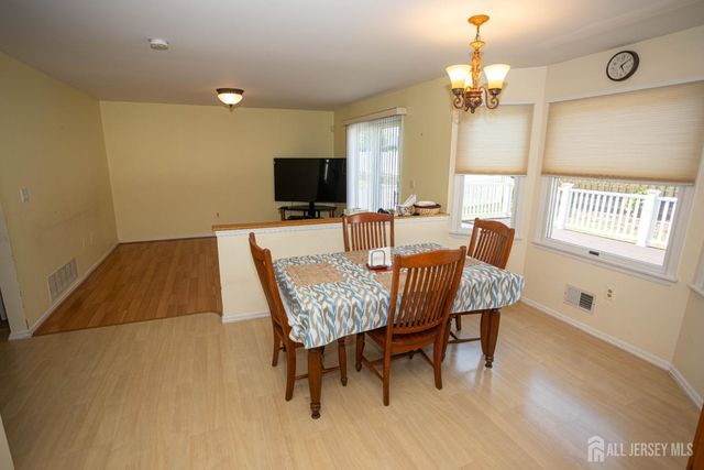 66 Morris Court, Sayreville, NJ 08879