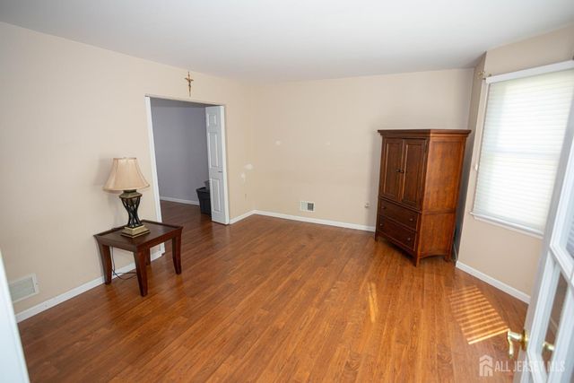 66 Morris Court, Sayreville, NJ 08879