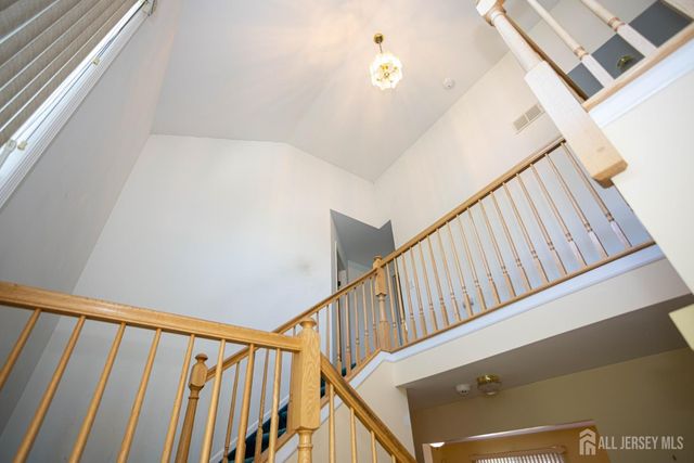 66 Morris Court, Sayreville, NJ 08879