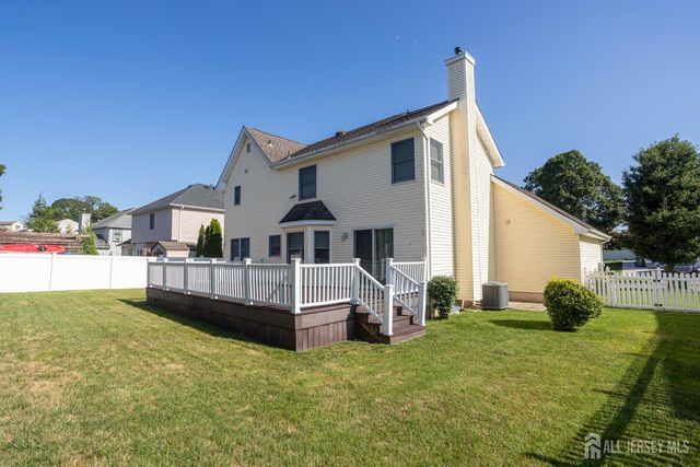 66 Morris Court, Sayreville, NJ 08879