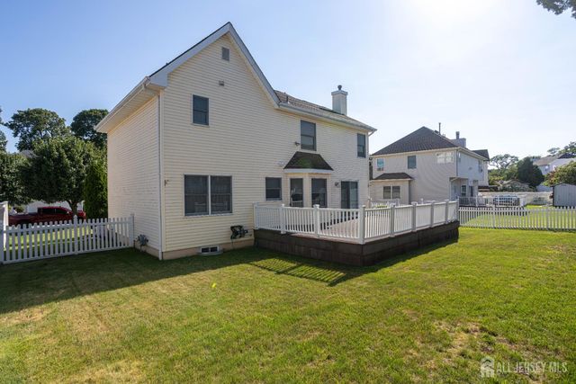 66 Morris Court, Sayreville, NJ 08879