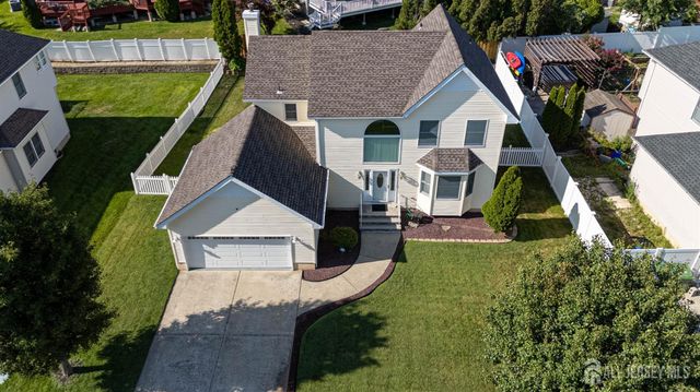66 Morris Court, Sayreville, NJ 08879