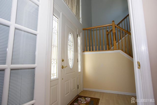66 Morris Court, Sayreville, NJ 08879