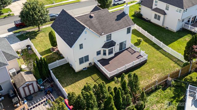 66 Morris Court, Sayreville, NJ 08879