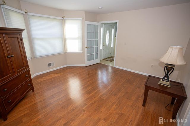 66 Morris Court, Sayreville, NJ 08879