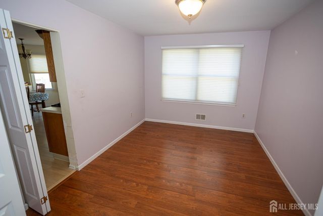 66 Morris Court, Sayreville, NJ 08879