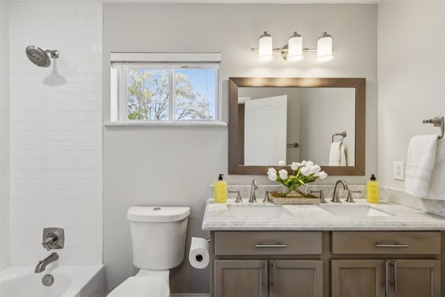 2823 Bay Meadows Circle, Farmers Branch, TX 75234