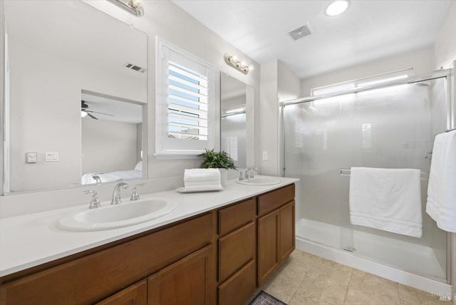 621 Del Mar Cir, Vacaville, CA 95688