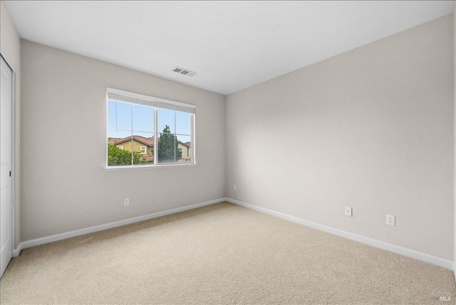 621 Del Mar Cir, Vacaville, CA 95688