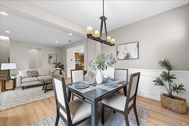 621 Del Mar Cir, Vacaville, CA 95688