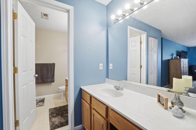 8171 Autumn Woods Lane, West Chester, OH 45069