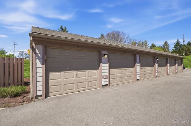 8171 Autumn Woods Lane, West Chester, OH 45069