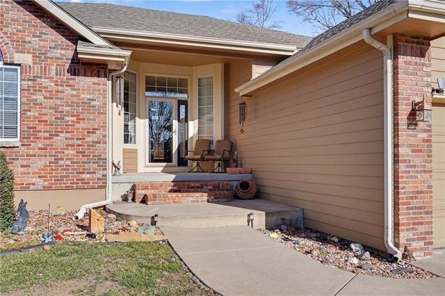 4182 Blackjack Oak Drive, Lawrence, KS 66047