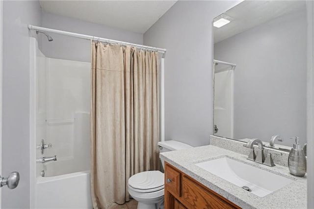 4182 Blackjack Oak Drive, Lawrence, KS 66047