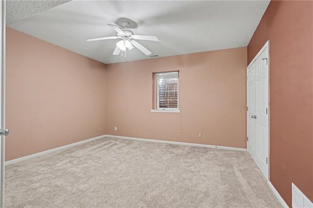 4182 Blackjack Oak Drive, Lawrence, KS 66047